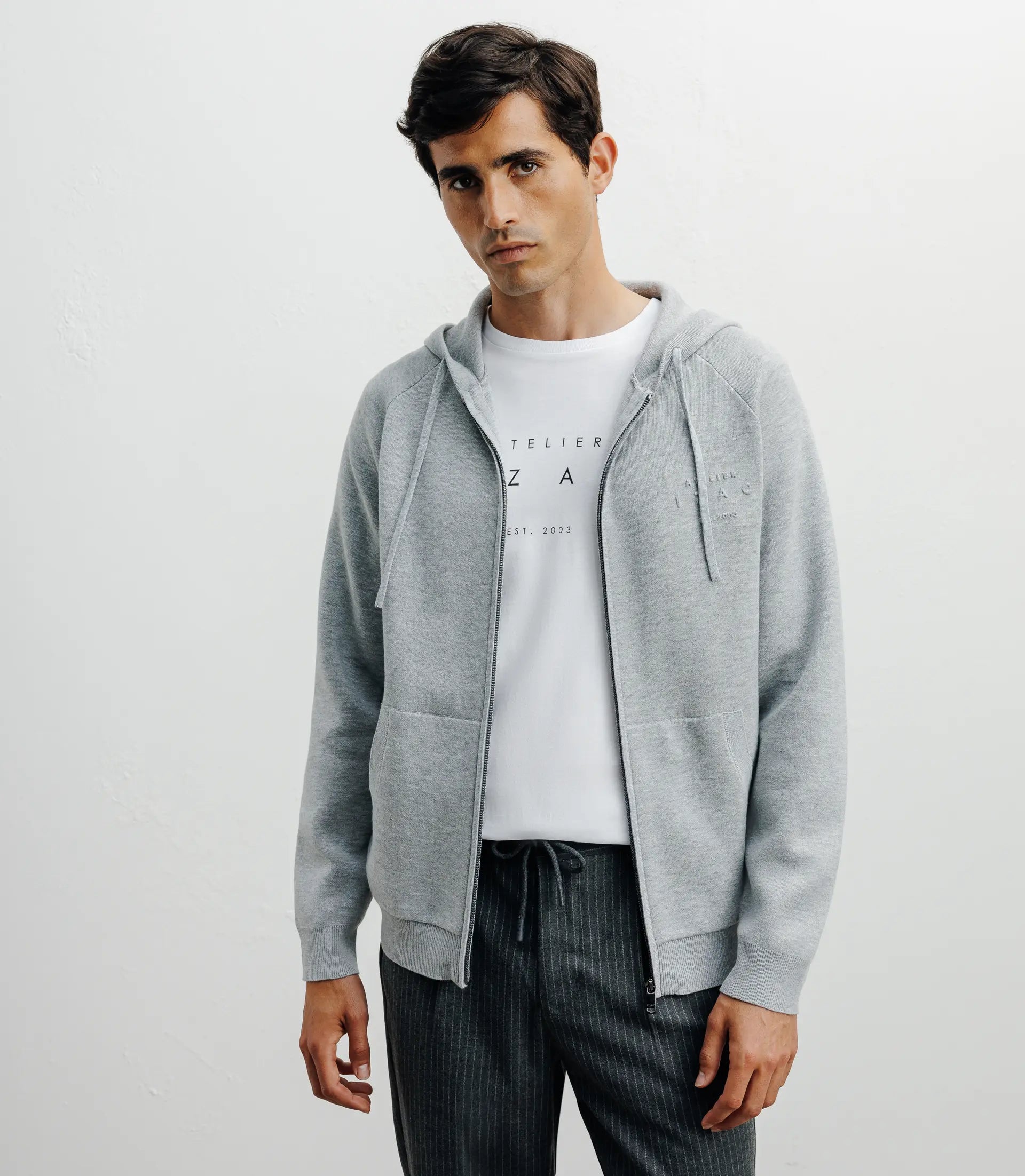 Hoodie zippé à capuche en maille gris chine - IZAC