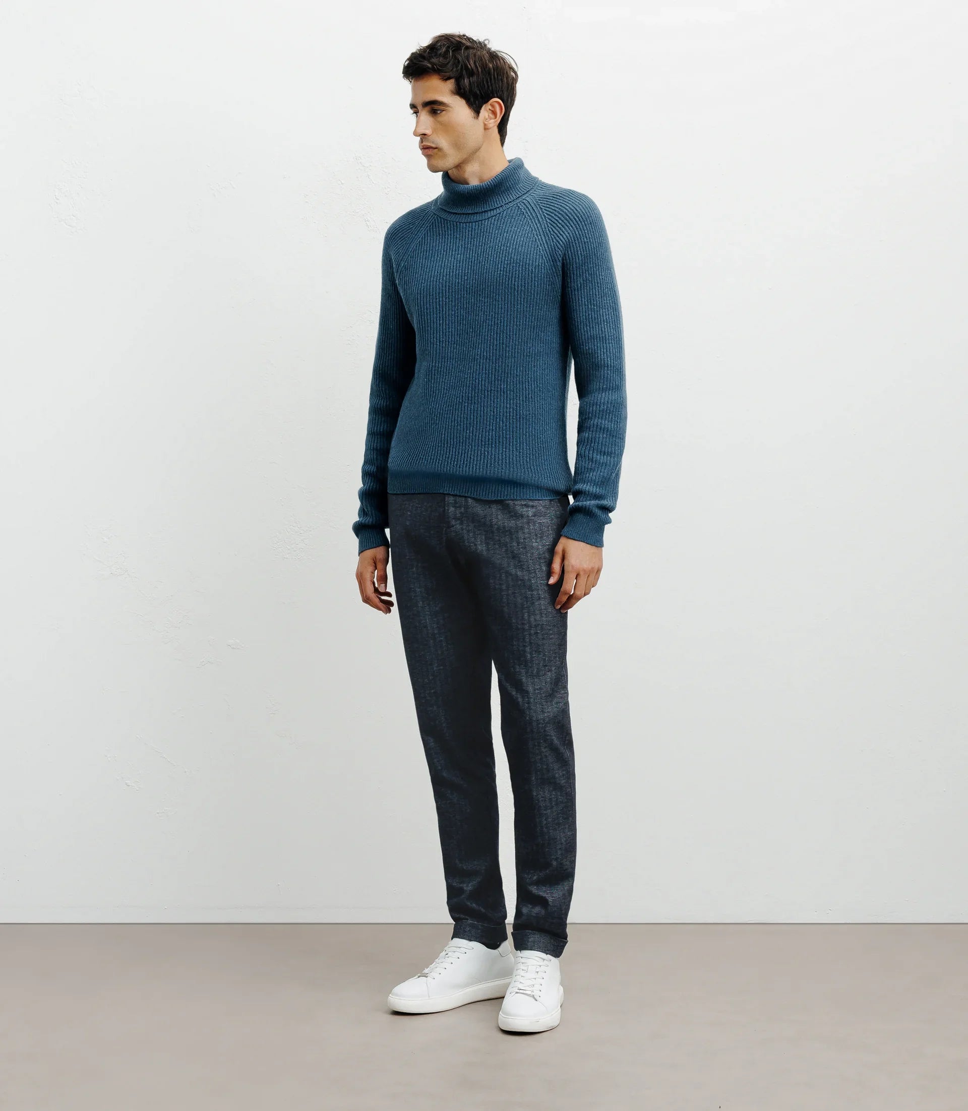 Pull col roulé uni canard - IZAC