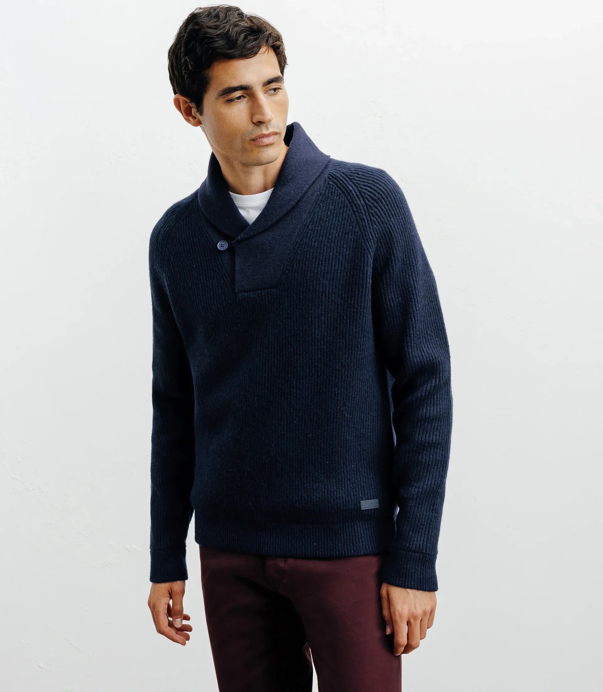 Pull en laine col châle marine - IZAC