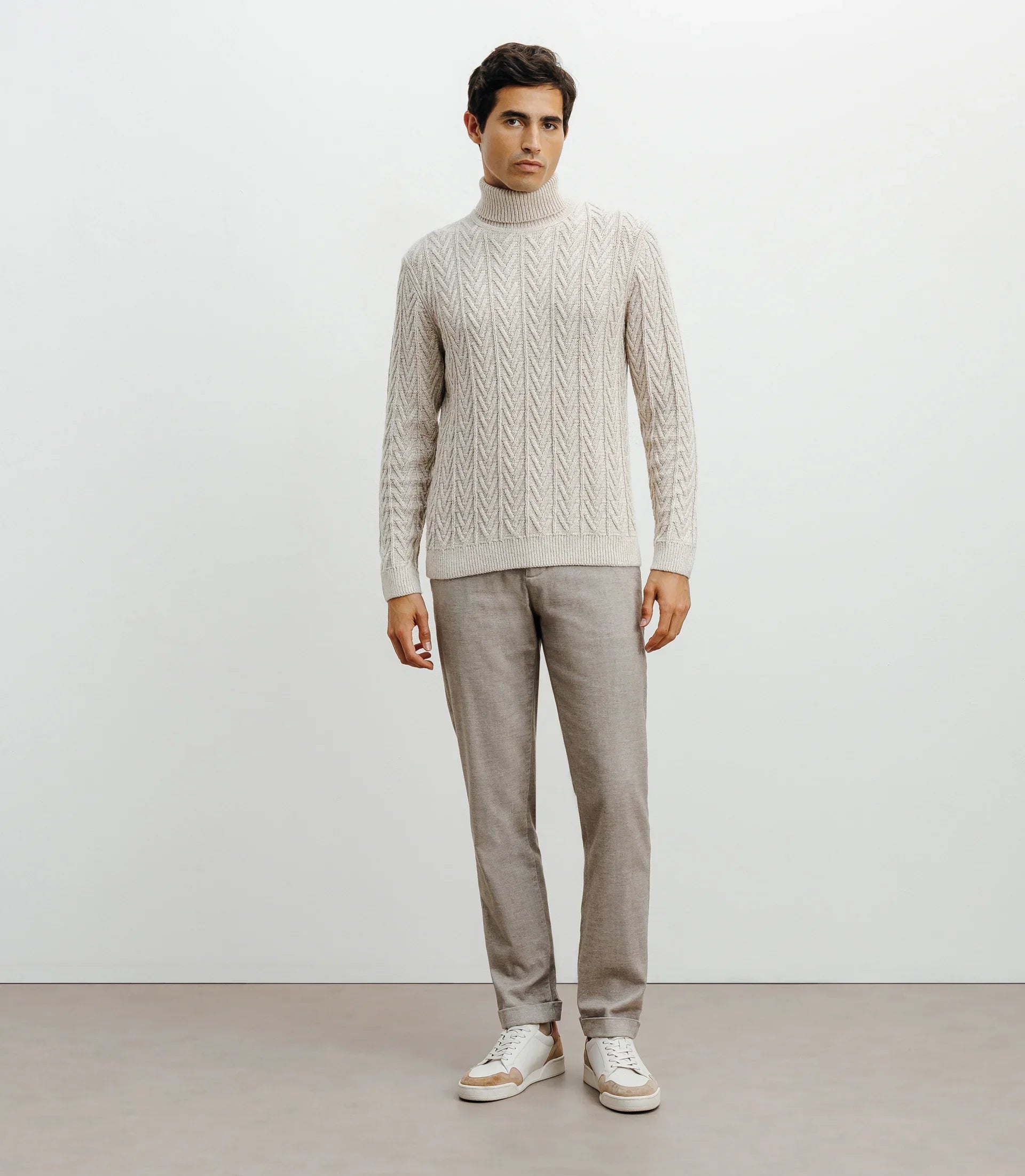 Pull col roulé torsadé beige - IZAC