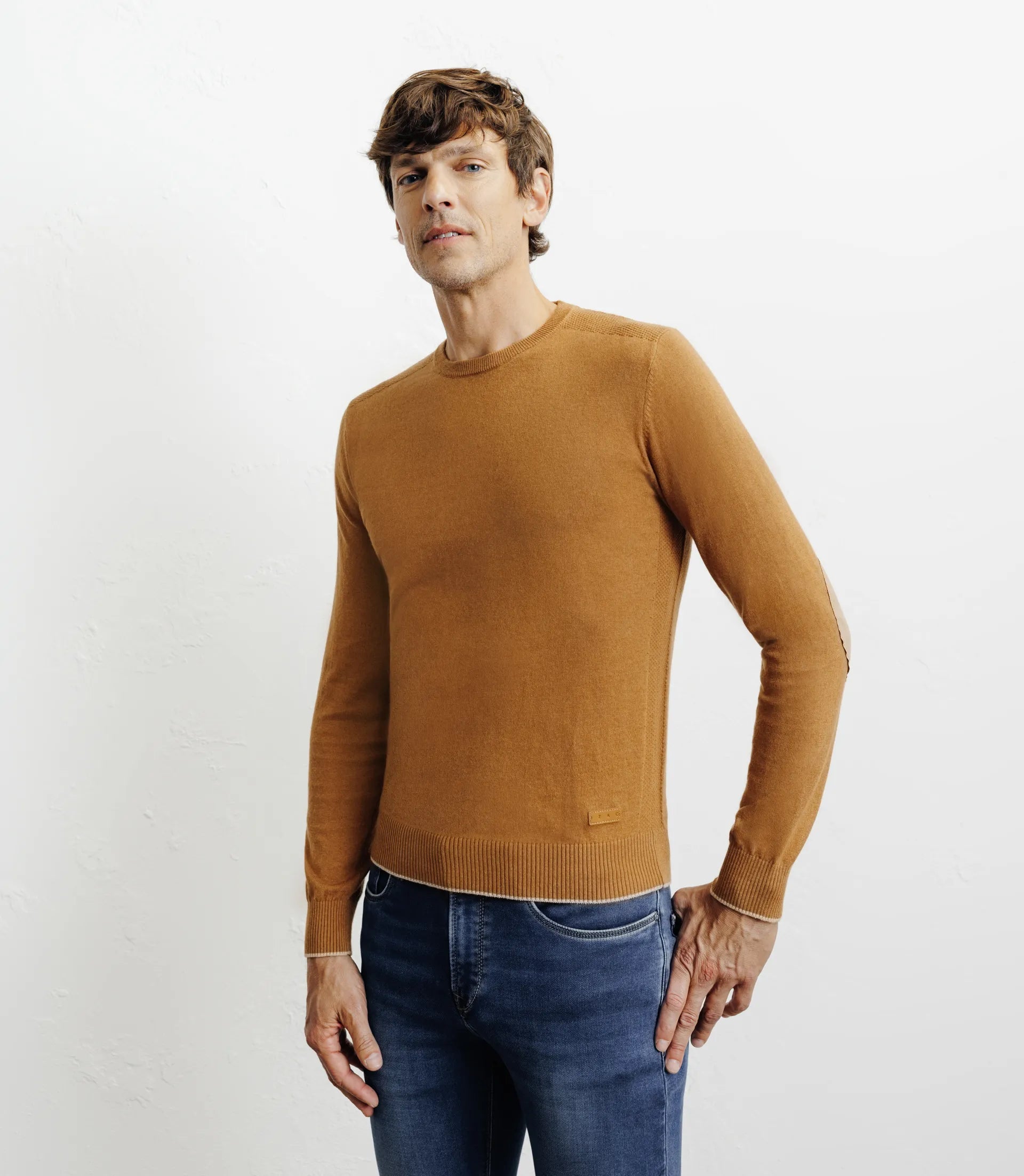 Pull col rond en coton camel foncé - IZAC