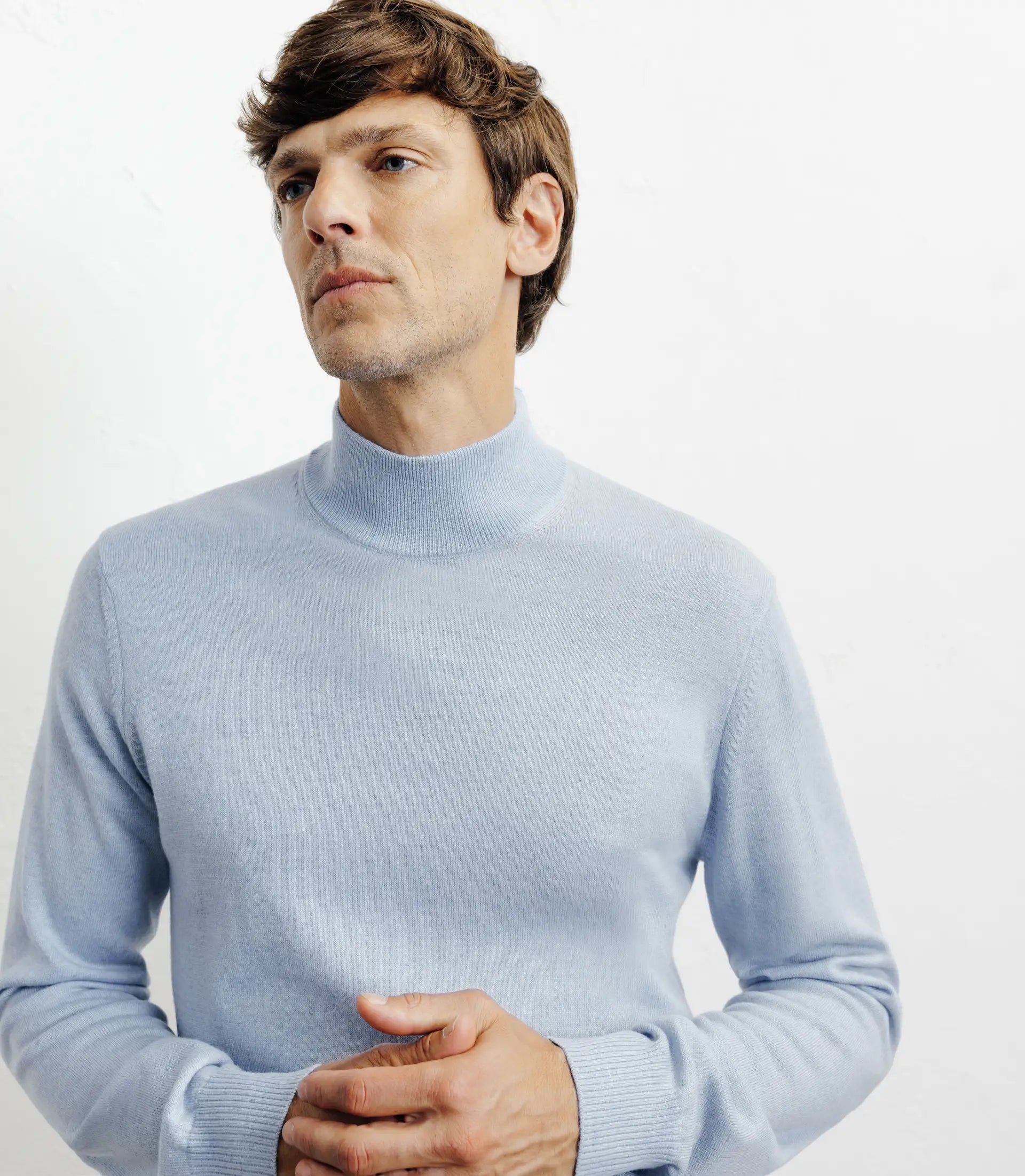 Pull col cheminée bleu ciel - IZAC