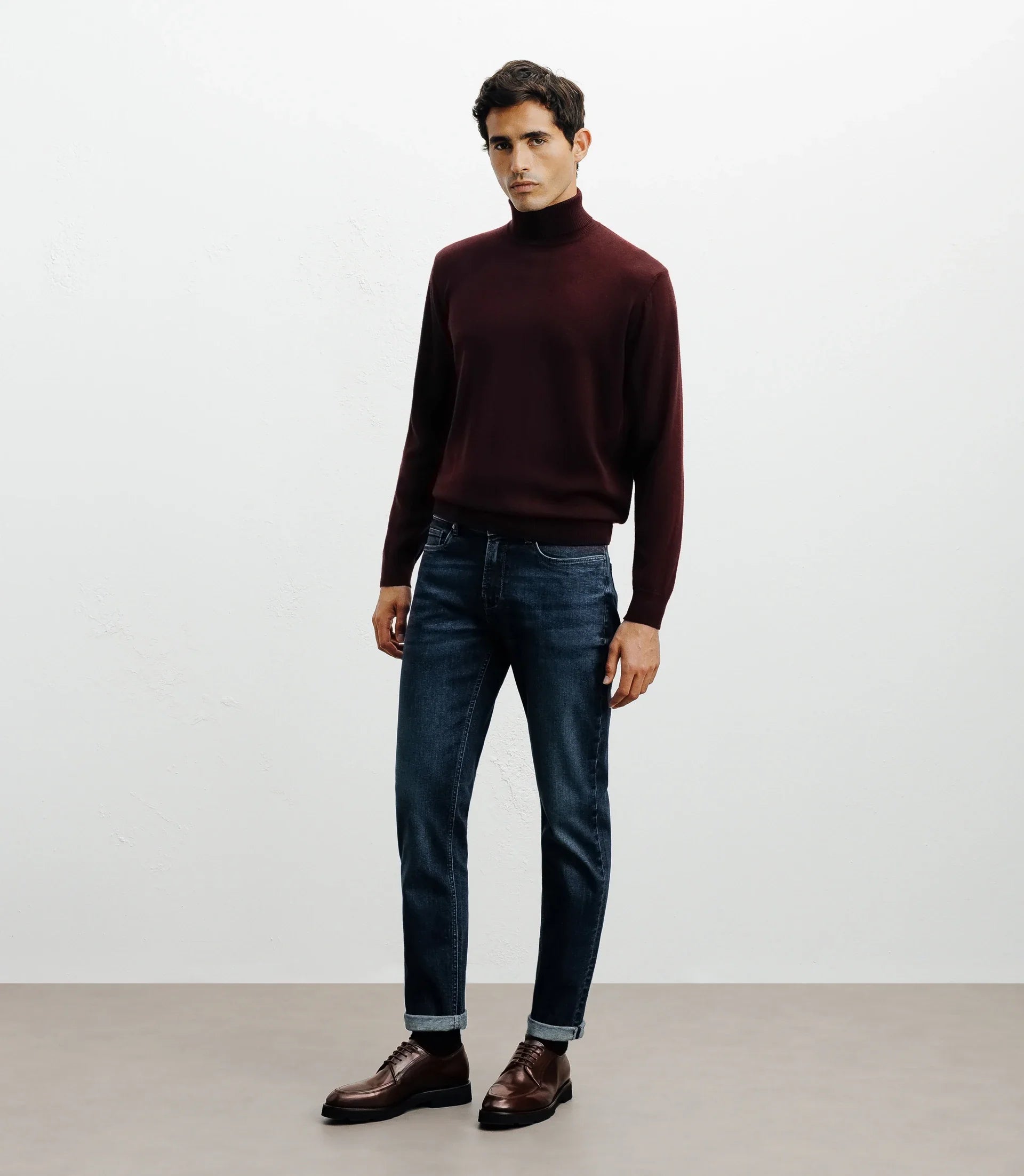 Pull col roulé bordeaux - IZAC