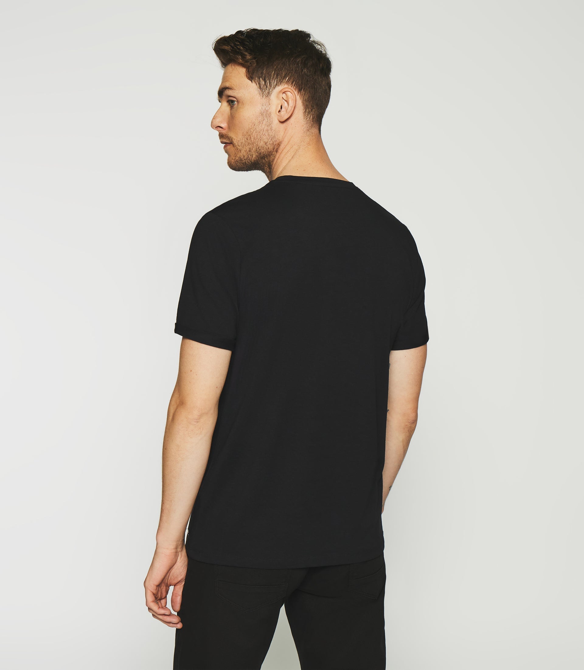 T-shirt uni à manches courtes noir GINO - IZAC