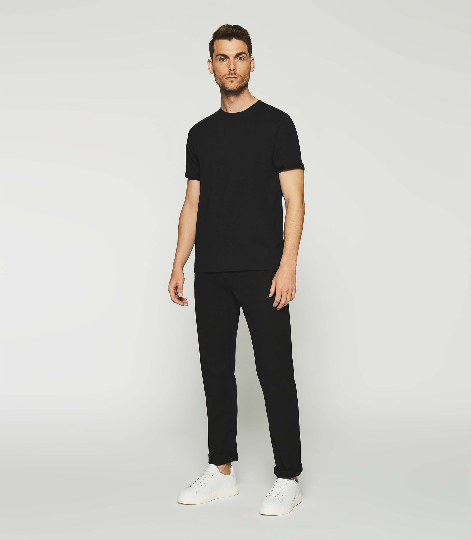 T-shirt uni à manches courtes noir GINO - IZAC