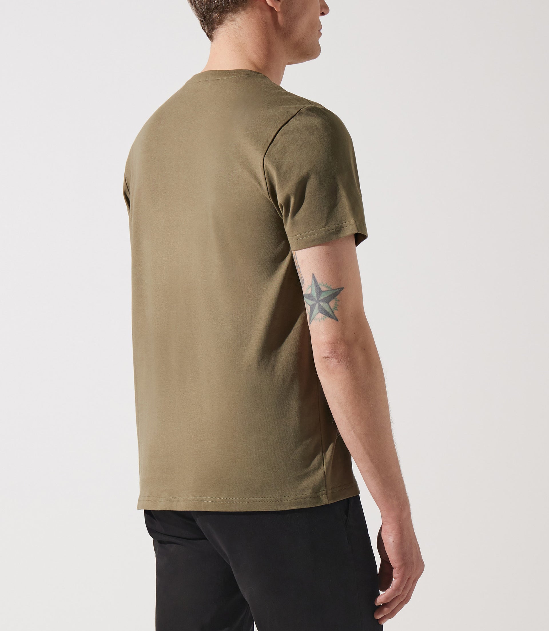 T-shirt col rond poche logo kaki GABRIEL - IZAC