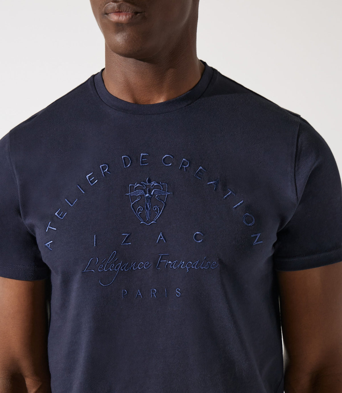 T-shirt col rond brodé marine GUY - IZAC