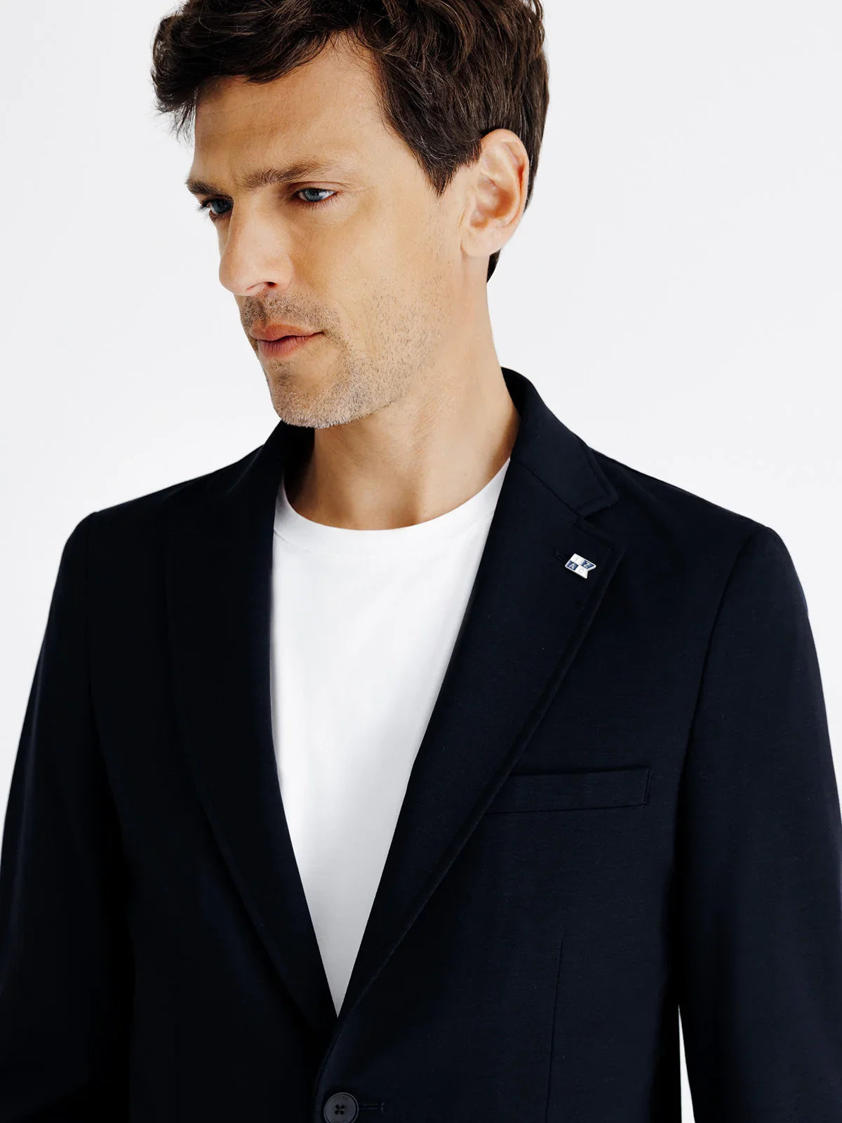 Veste en maille avec parementure marine - IZAC